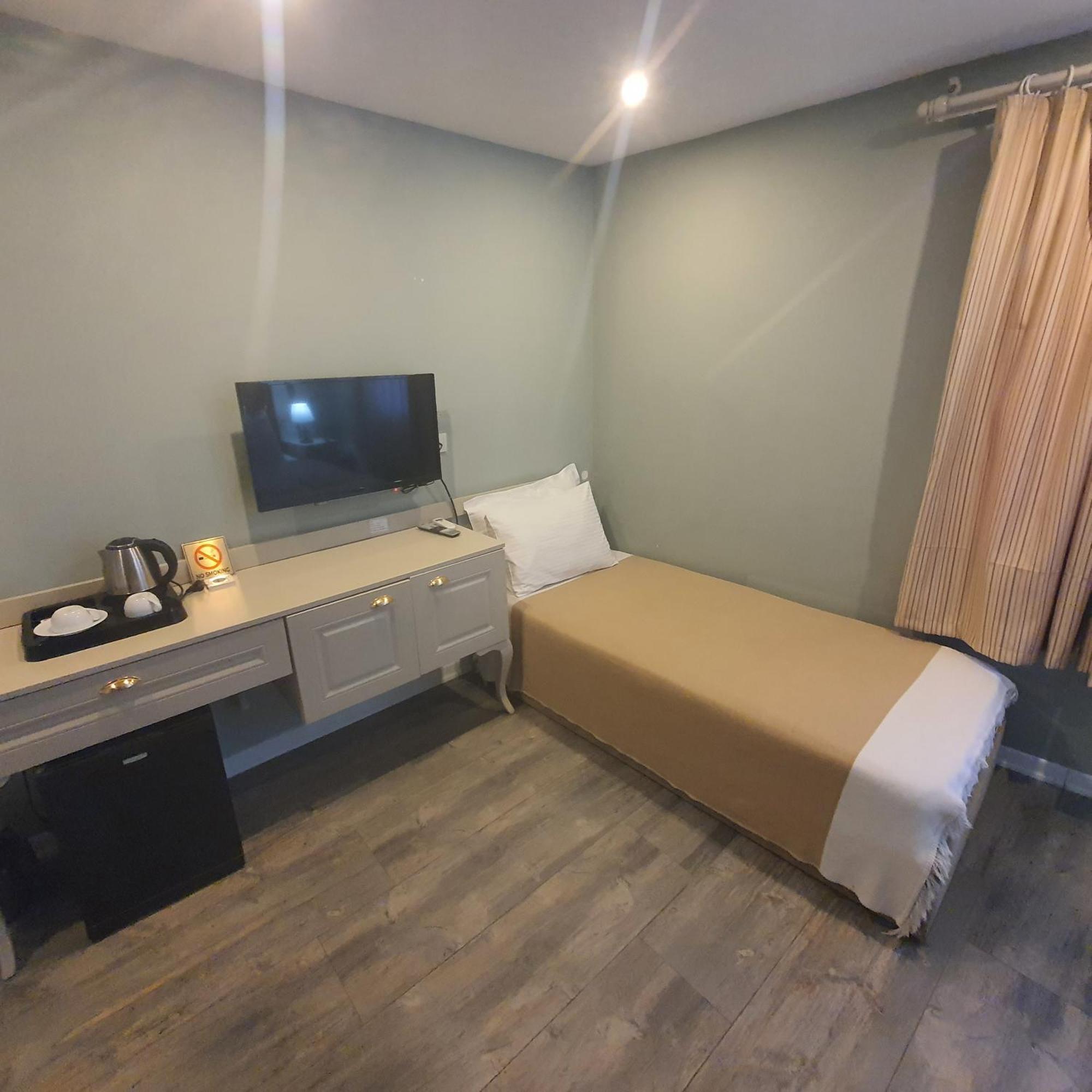 St945 Palas Otel İzmir Buitenkant foto
